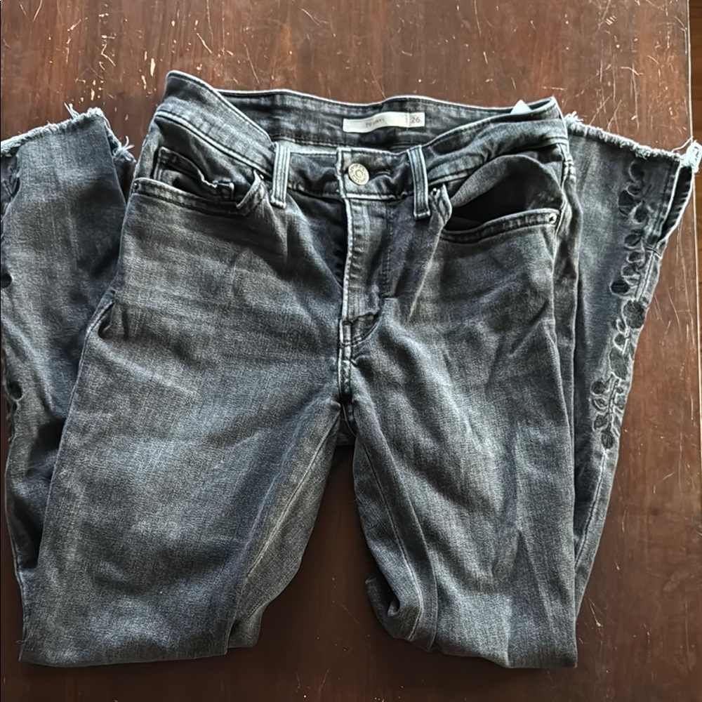 Levi's Gray Ankle Cropped Jeans with Distressed Finish